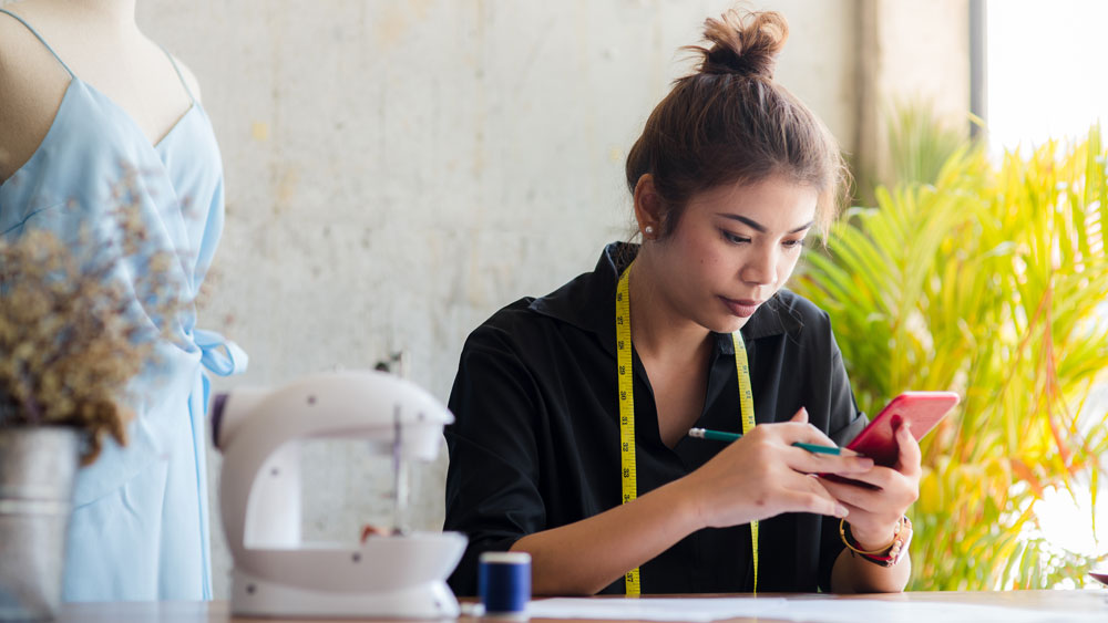 Listening to the voice of our clients: Retail banks continue to reinvent their business models through digitization Retail banking