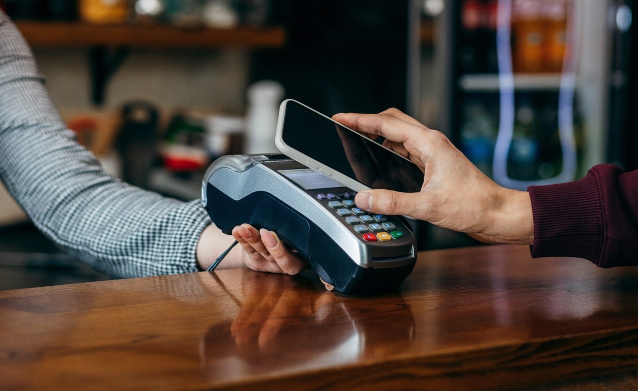 payment transaction with smartphone