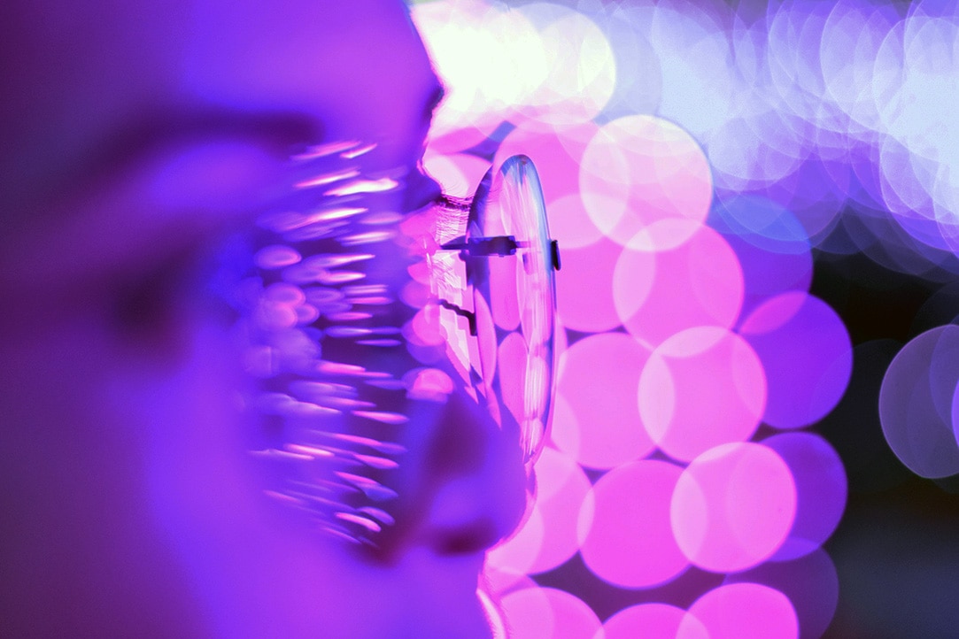 Tekoäly osaksi tulevaisuutta. Kuvituskuva: Katse tekoälyn tulevaisuuteen