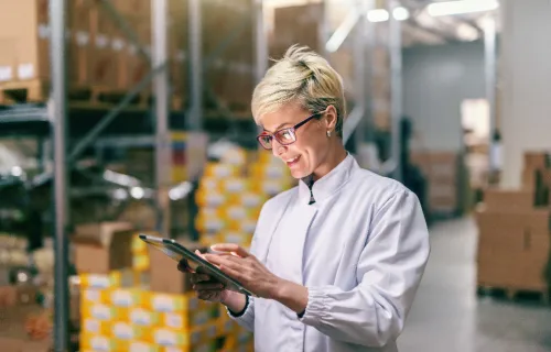 Kuvituskuva: tekoäly tehostaa toimintaa Raision SAP-ympäristössä